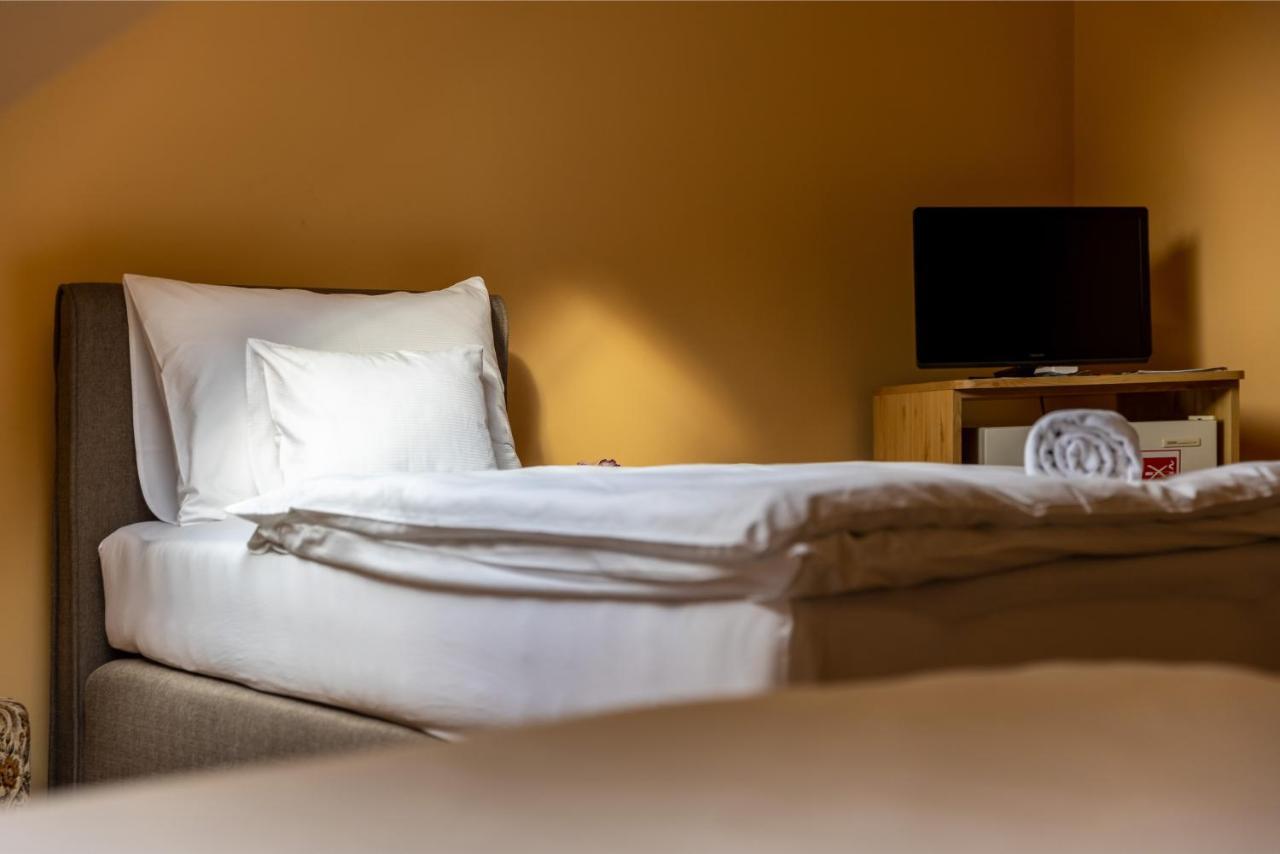 Betli Panzio Hotel Залегершег Екстериор снимка
