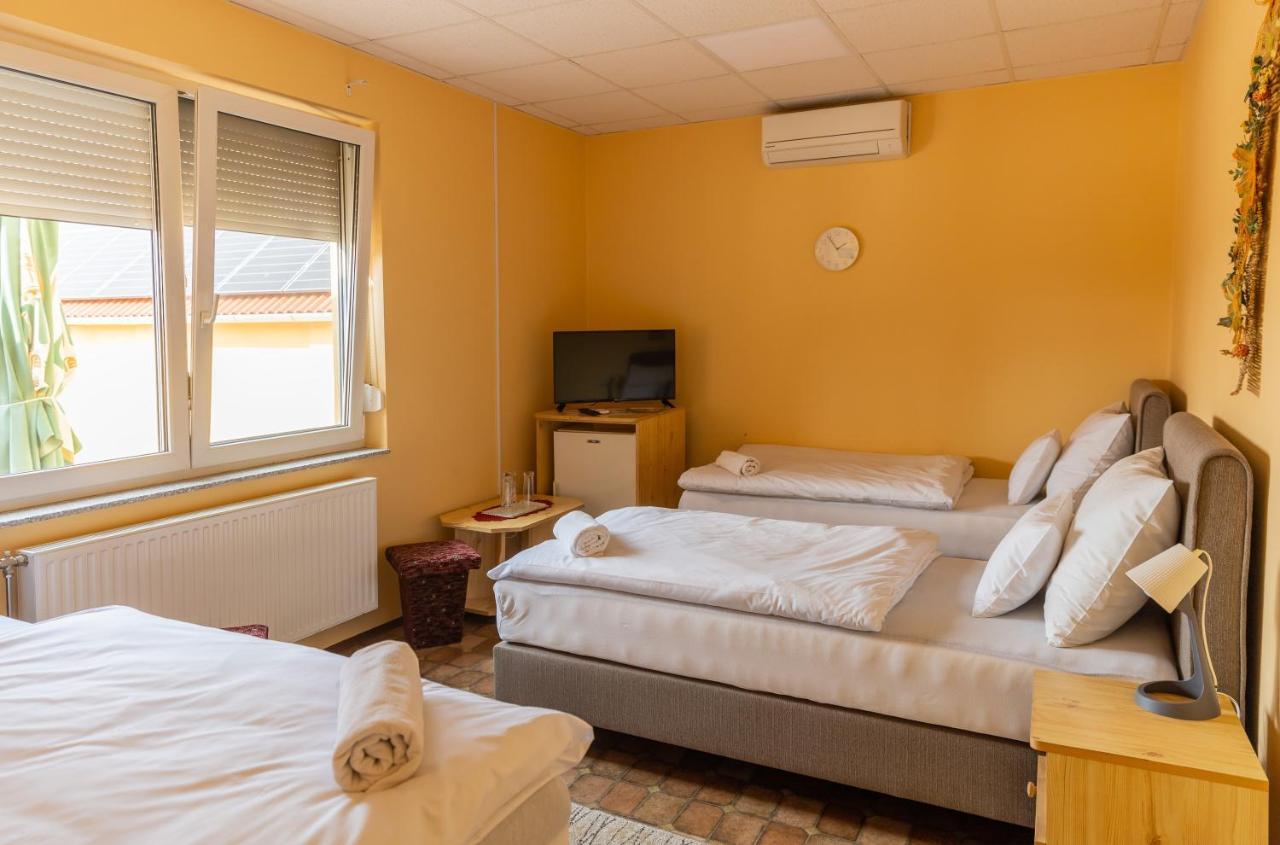 Betli Panzio Hotel Залегершег Екстериор снимка